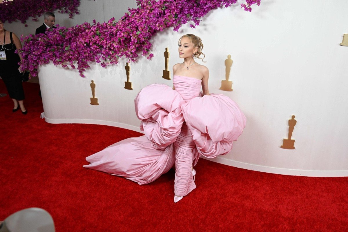 7-те најлоши модни промашувања на Оскарите: Ќе ве натераат да кажете, „Јас можам подобро да се облечам“ (ФОТО)