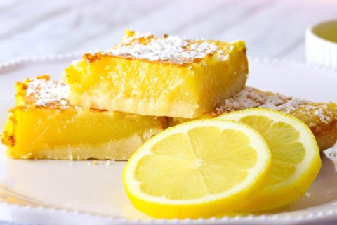 Рецепт за сочен колач со лимон
