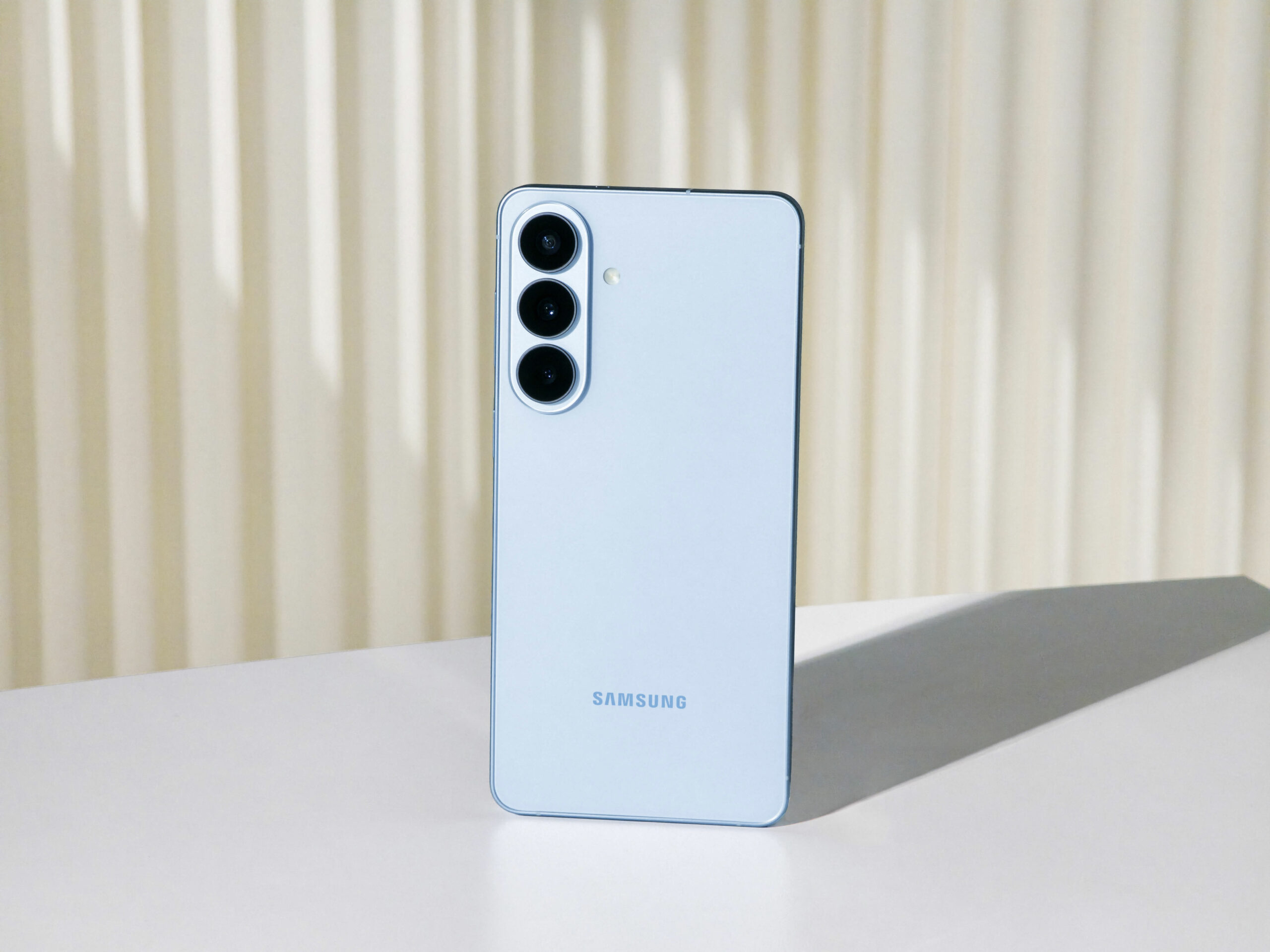 Водич низ „скриените“ моќи на вештачката интелигенција со Galaxy S26+ 