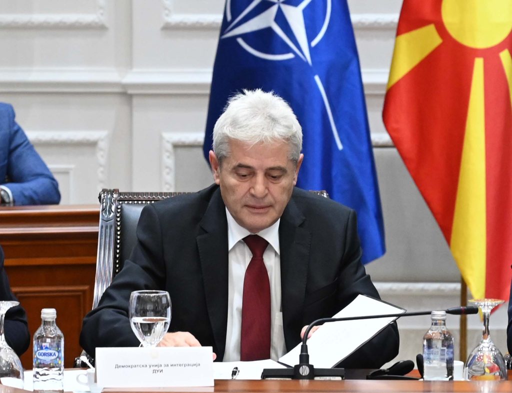 Ахмети со поддршка на САД: Нападите и дестабилизирачките акти на Иран не служат никому