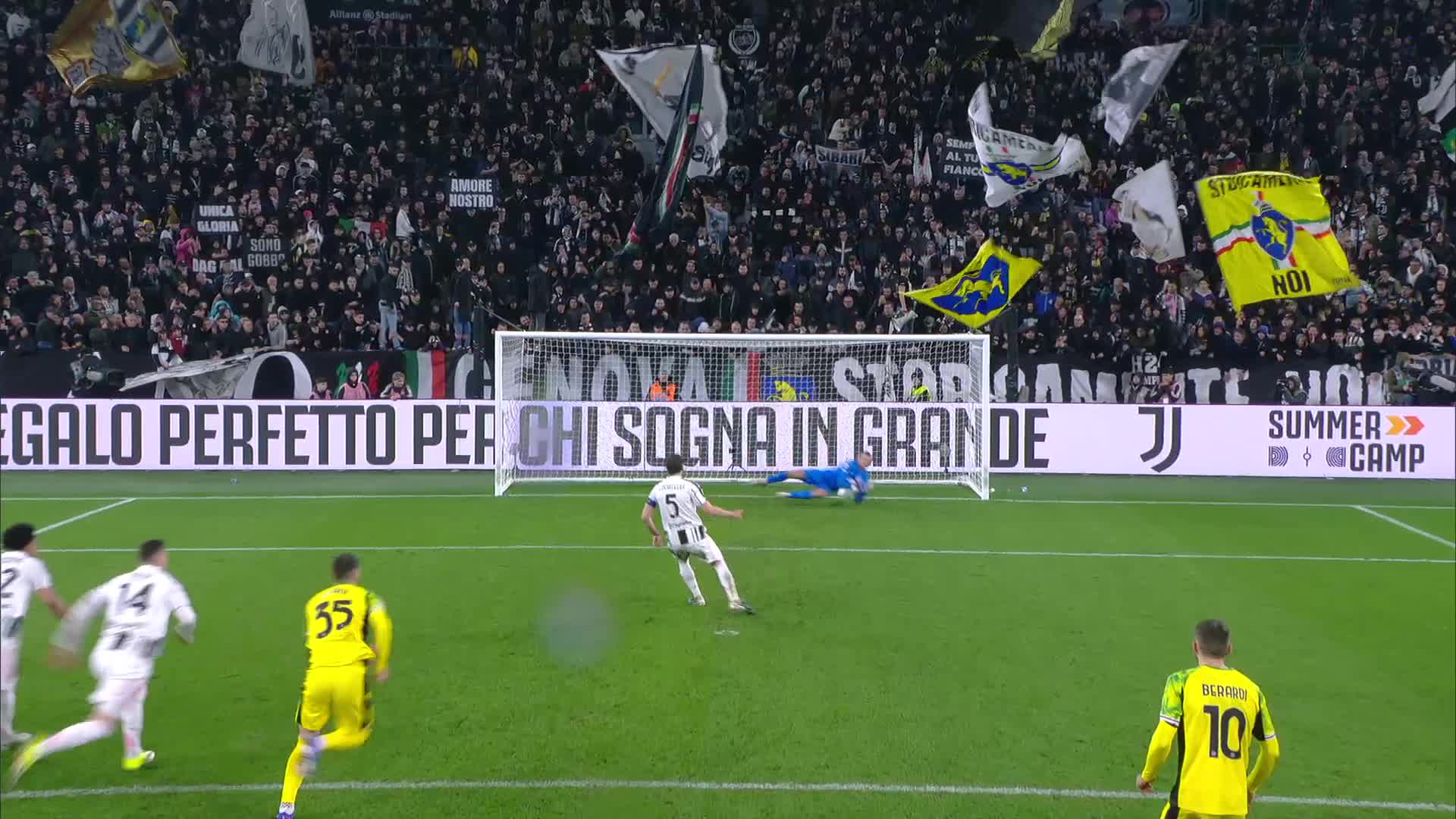 Капитенот е трагичар, Јувентус „си пукаше во нога“ во трката за ЛШ (ВИДЕО)