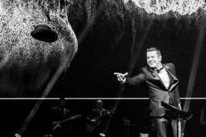 (ФОТО) „Оваа недела не е во ред да пееме“: Владо Георгиев го помести својот концерт во Скопје за 24-ти април