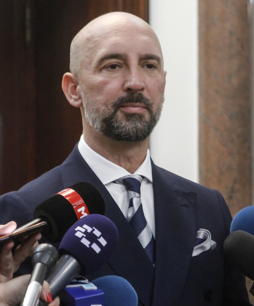 Савески ќе го преиспитува автоматизмот на притворот