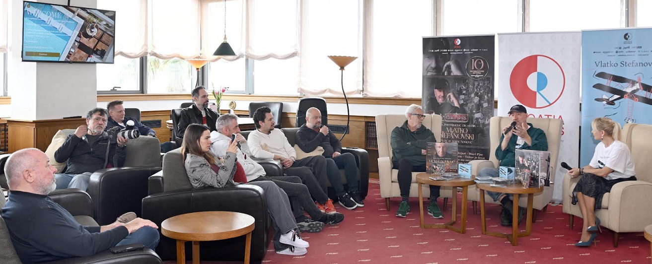 ВЛАТКО СТЕФАНОВСКИ ВО СПЛИТ ПРОМОВИРАШЕ ДВА НОВИ АЛБУМА