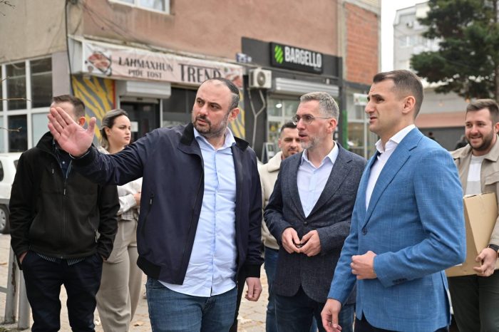 Велковски и Ѓорѓиевски по повод Рамазан Бајрам поделија пакети со прехранбени производи