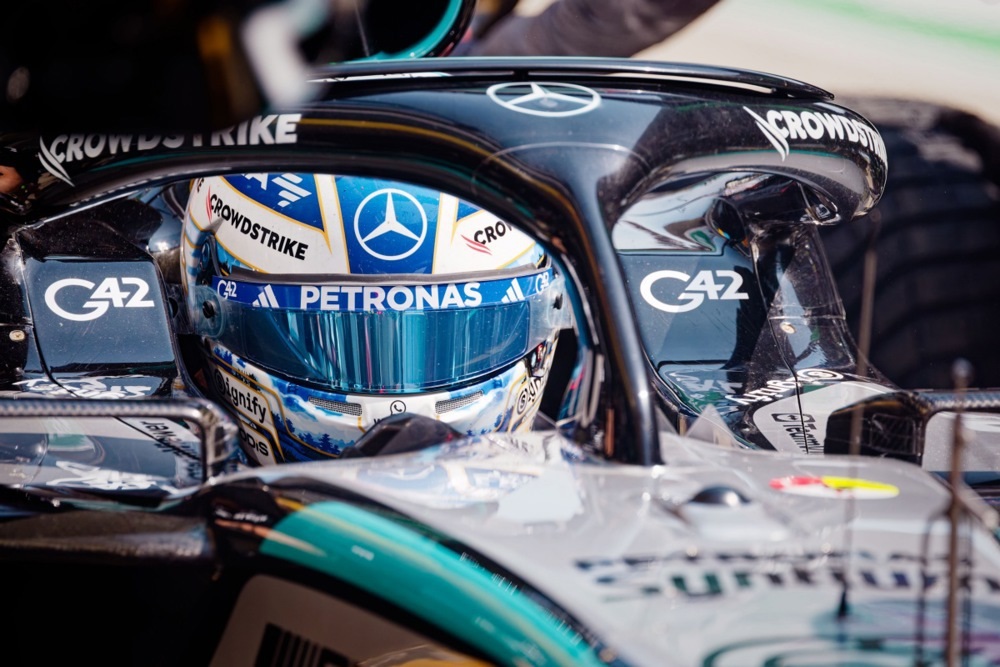 Расел лесно до пол-позицијата за спринт трката во Кина