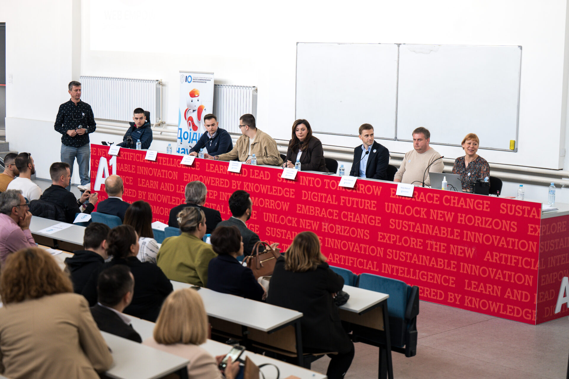 ФИНКИ ја отвори дилемата: дали интернетот е навистина достапен за сите?