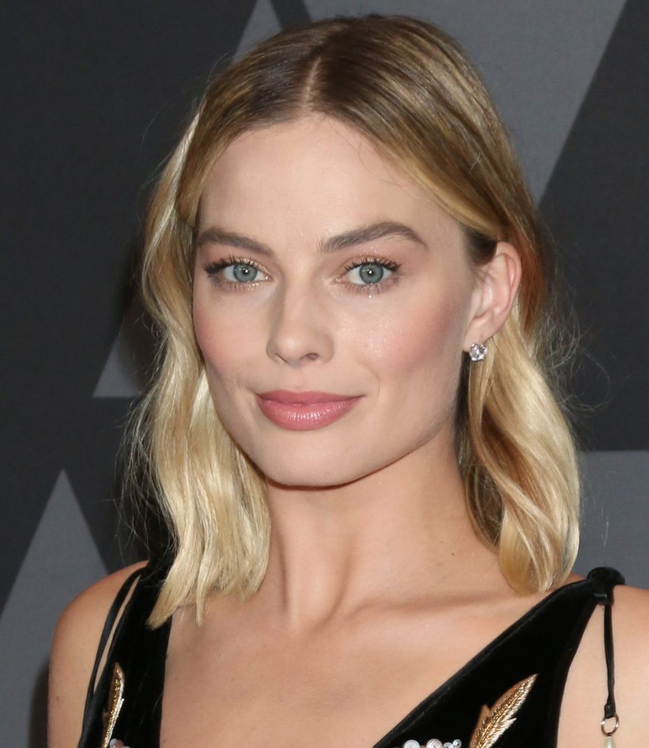 (Видео) Таа е толку убава што сè ѝ одговара – и новата фризура и новиот стил