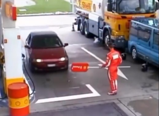 Кога ќе ти се падне Шумахер на пит стоп