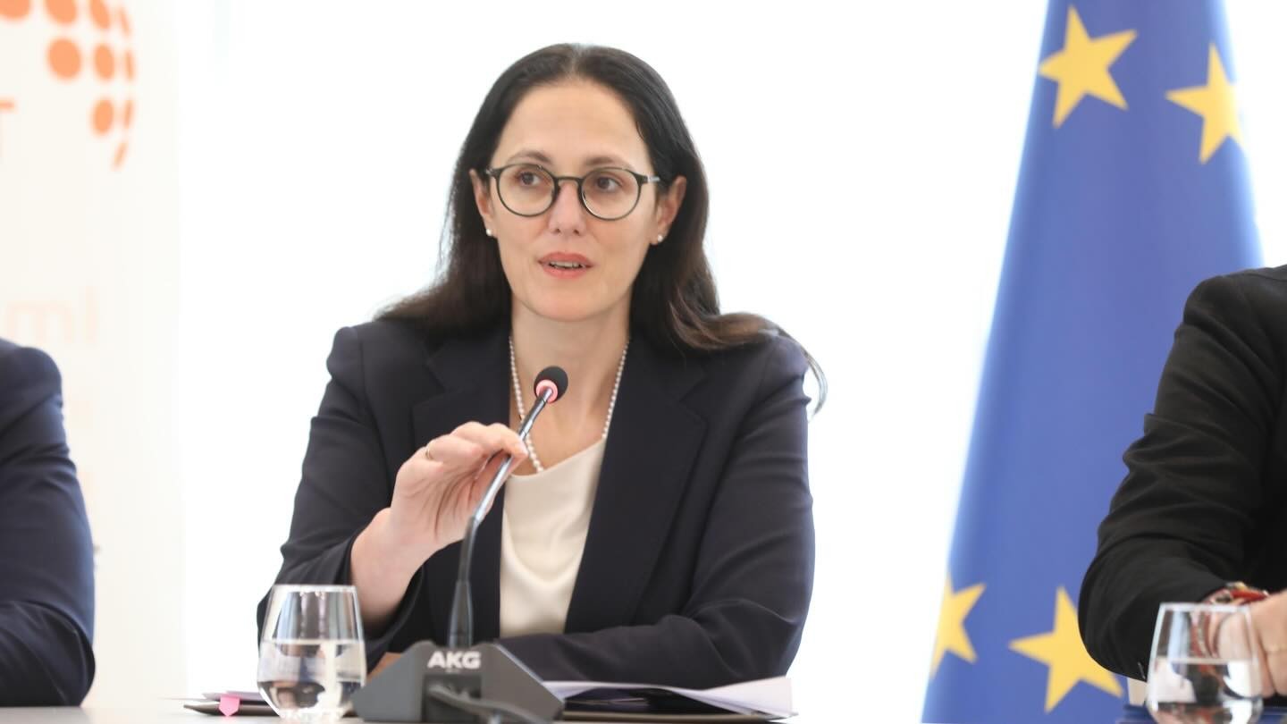 АЛБАНИЈА ЌЕ ЈА НАМАЛУВА АКЦИЗАТА НА ГОРИВАТА ЗА 20 ОТСТО - најавуваат и враќање на регулаторна комисија за енергетика