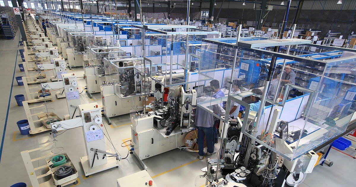 Кинески гигант со половина милион вработени: Одбранбениот конгломерат што му конкурира на Западот