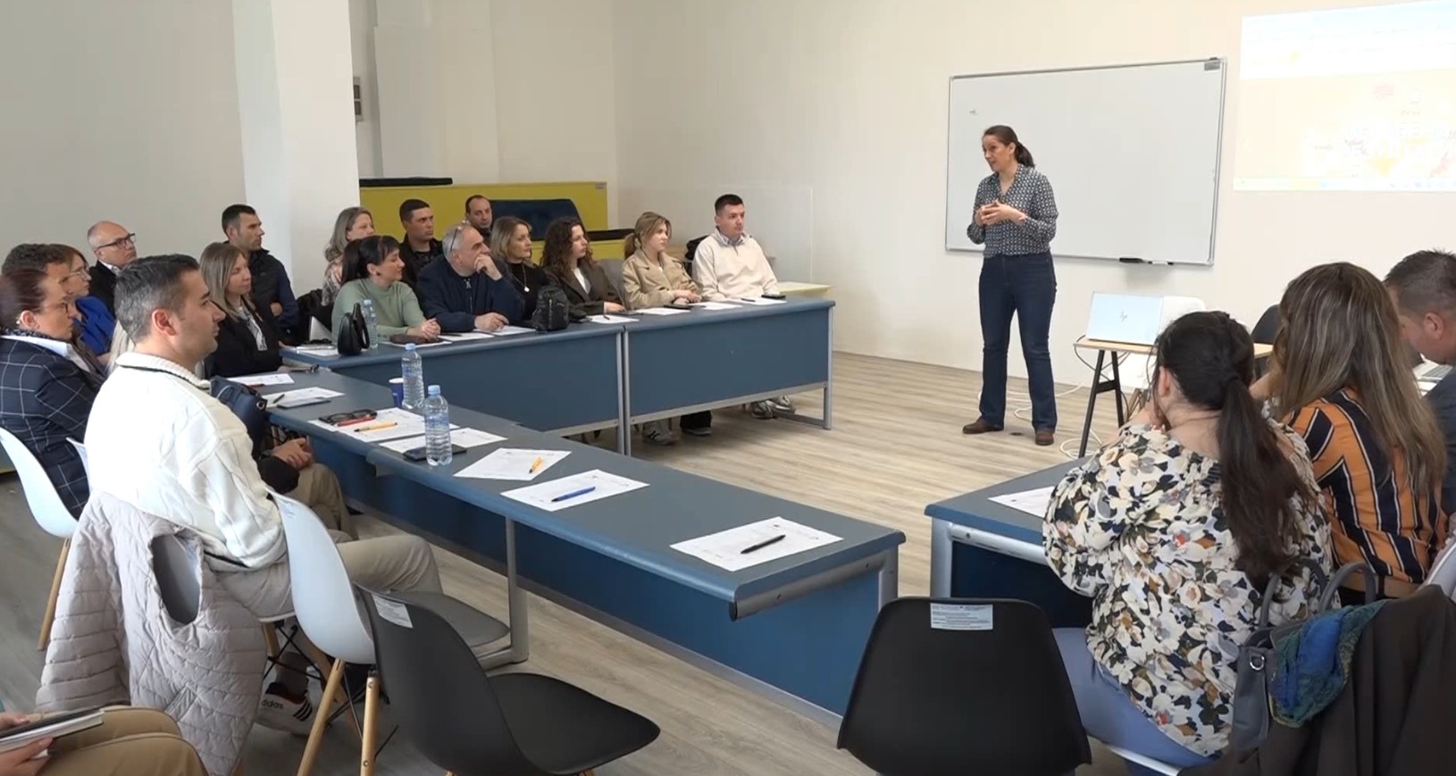 Треба да се даде поголема поддршка за социјалното претприемништво на младите, особено во малите средини