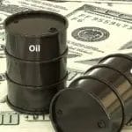 Дојче Банк: Трамп во моментов му задава смртоносен удар на петродоларот