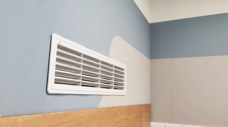 Ќе бидете шокирани: Штом ќе пристигне пролетта, ќе почувствувате чуден мирис, експерт објаснува како да се ослободите од него