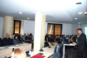 Истражувањето на мислењето на јавноста за медиумите во фокусот на јавниот состанок на АВМУ