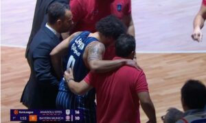 Продолжува агонијата на Шејн Ларкин