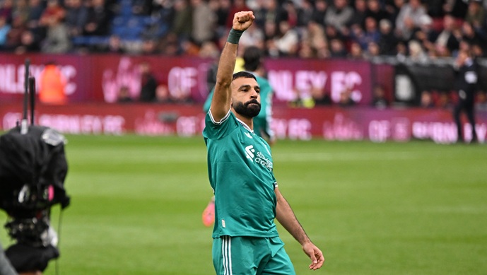 Ливерпул има листа од пет фудбалери кои би можеле да го наследат Салах!