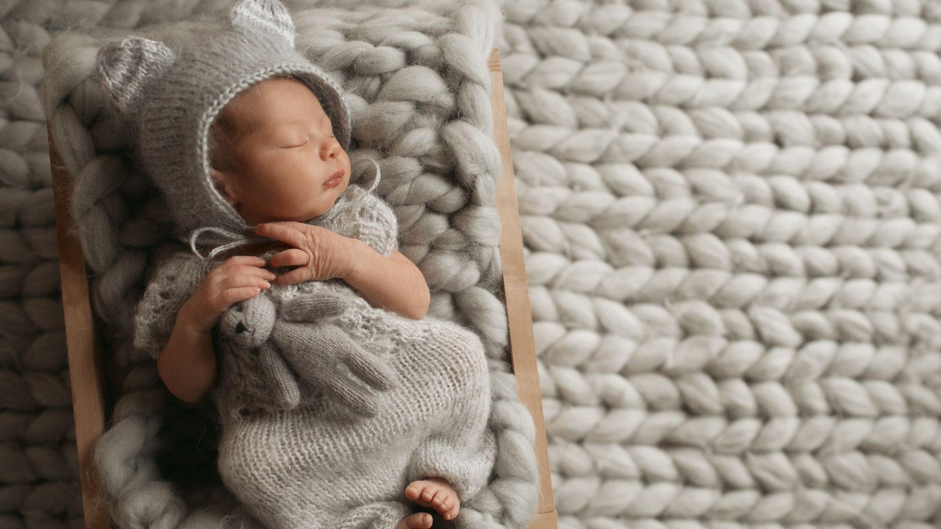 Ако верувате во значењето на имињата, овие 20 за девојчиња и момчиња носат посебна енергија