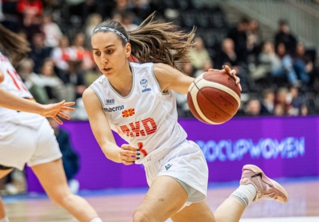 Убедлив пораз на македонските кошаркарки на гостувањето кај Грција