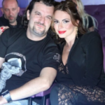 (Фото) Среде конфликт, бившата на Аца Лукас позира во Дубаи: Ќерката јавно ја моли да се врати!