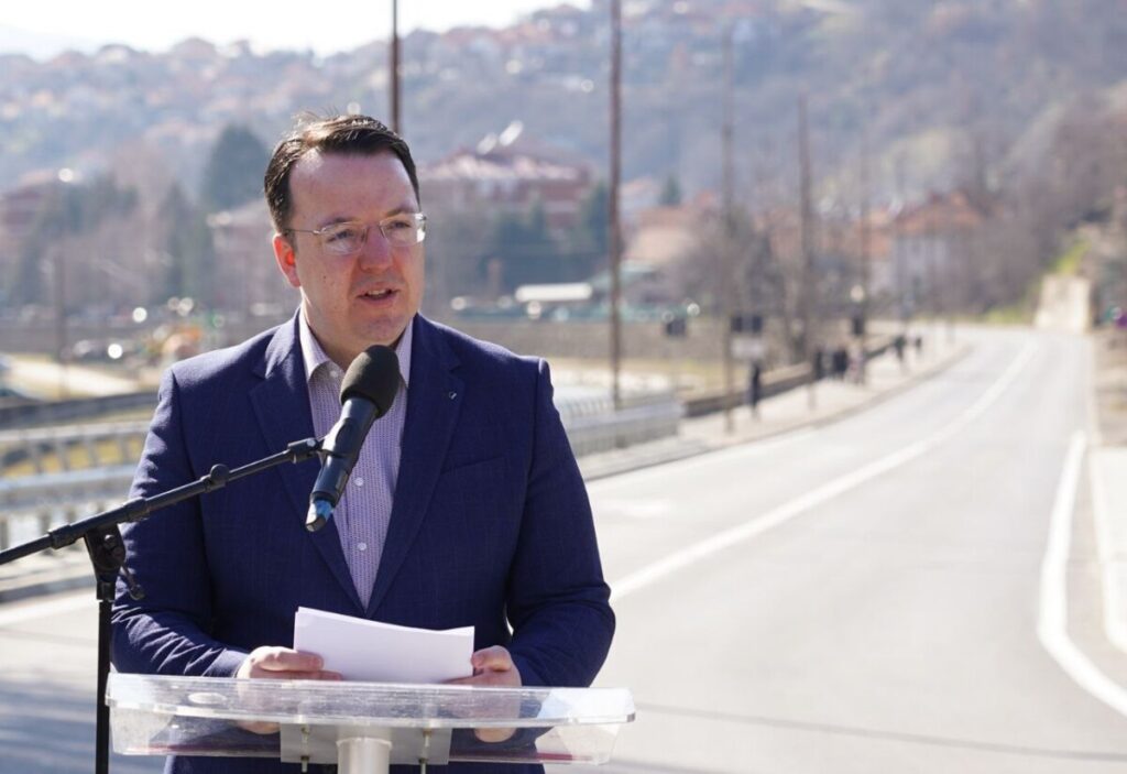 Николоски: Ја пуштаме во употреба реконструираната обиколница на Крива Паланка, спој со Бугарија, Македонија ја завршува модернизацијата на источното крило на Коридор 8