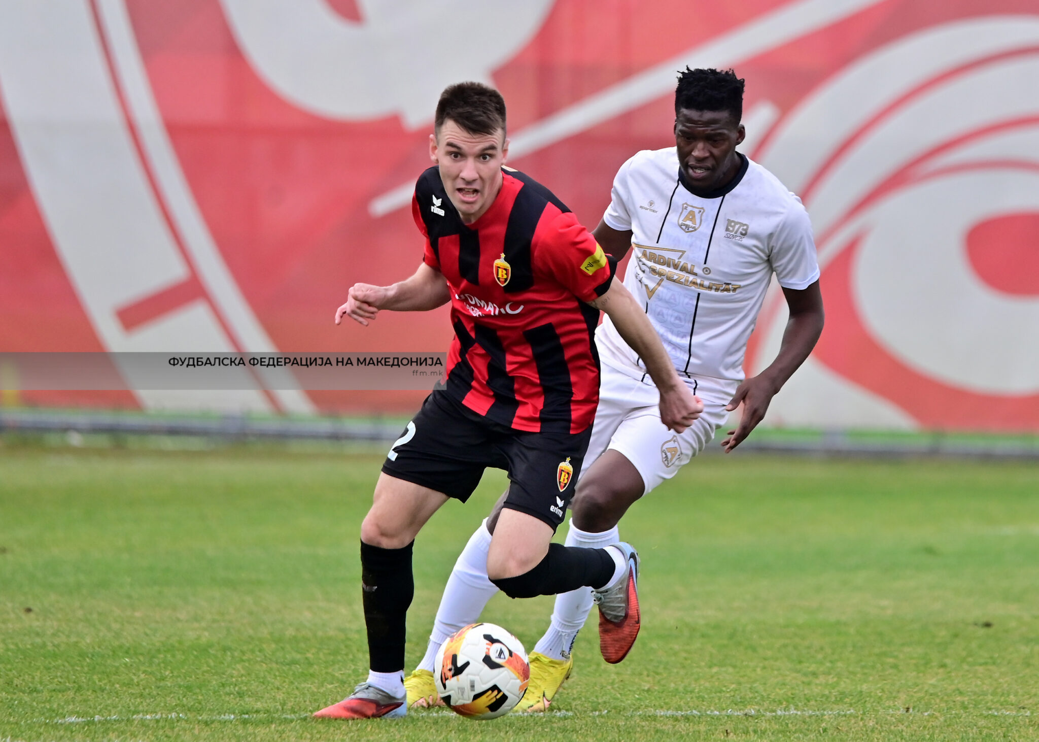 Лидерот Вардар по нова победа против Арсими во Гостивар