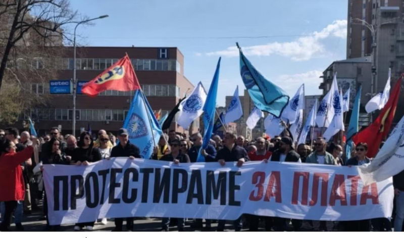 Работниците на протест за повисоки плати: Не ви се плашиме, ќе дојдеме пак