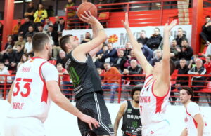 Маџари без проблеми го реши Феникс 2010 за пробив на 4. место на табелата