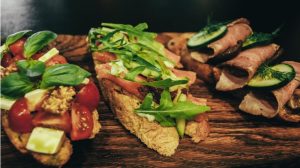 Водич за поздрав живот – Намалете го ризикот од болести: Треба да ги избегнувате овие намирници по 50-тата година