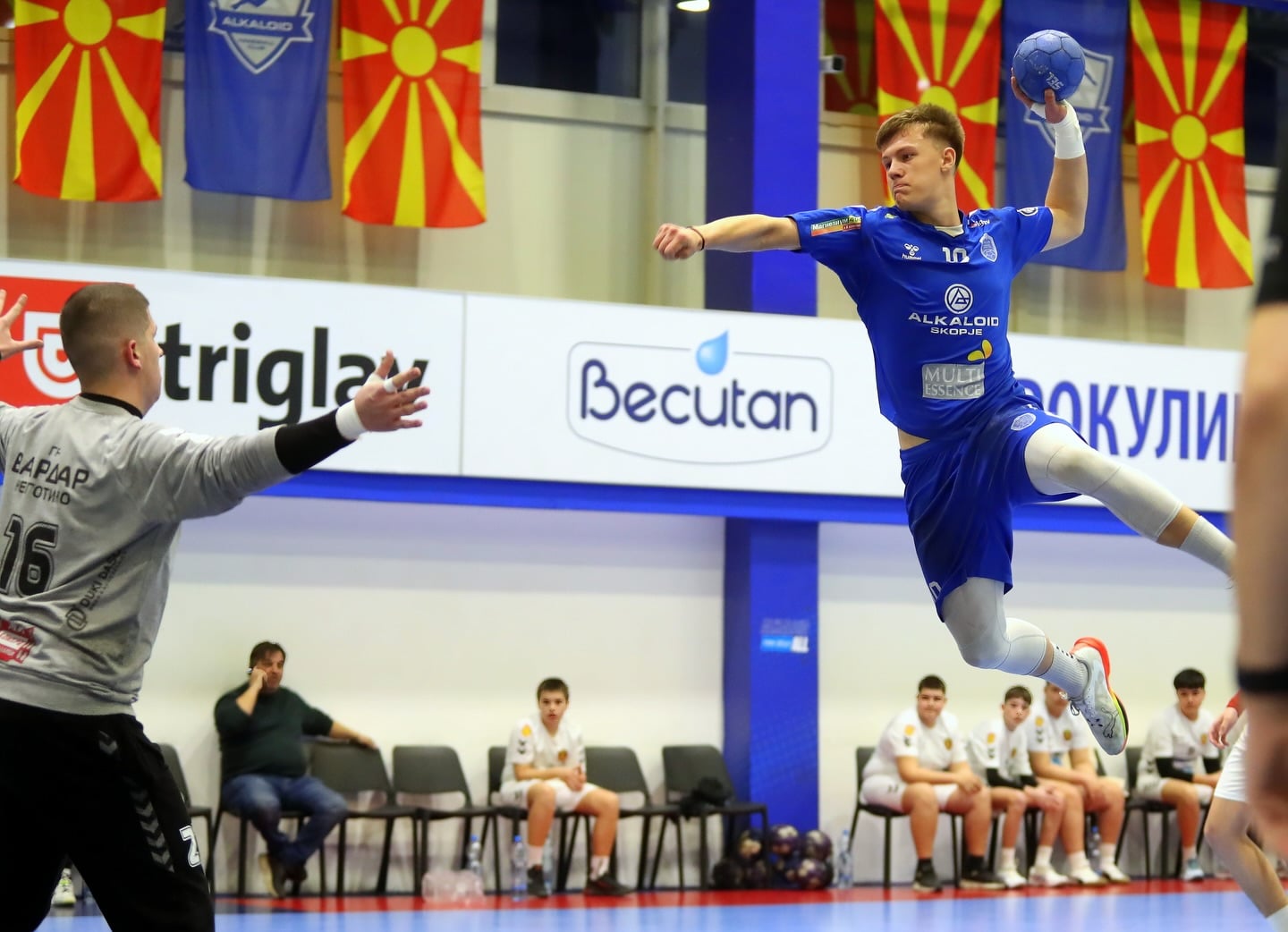 Невидено досега: Мулти Есенс постигна 86 гола, еден играч погоди 37 пати!