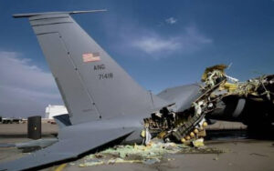 ВИДЕО: Иранците ја погодија американската база во Саудиска Арабија; Уништени се пет танкерски авиони