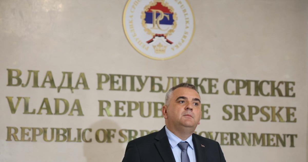 Премиерот на Република Српска, Саво Миниќ, поднесе оставка