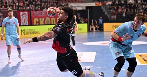 Лазаревски: Ги изнудивме грешките на Бенфика, со поголема дисциплина ќе бидеме уште подобри