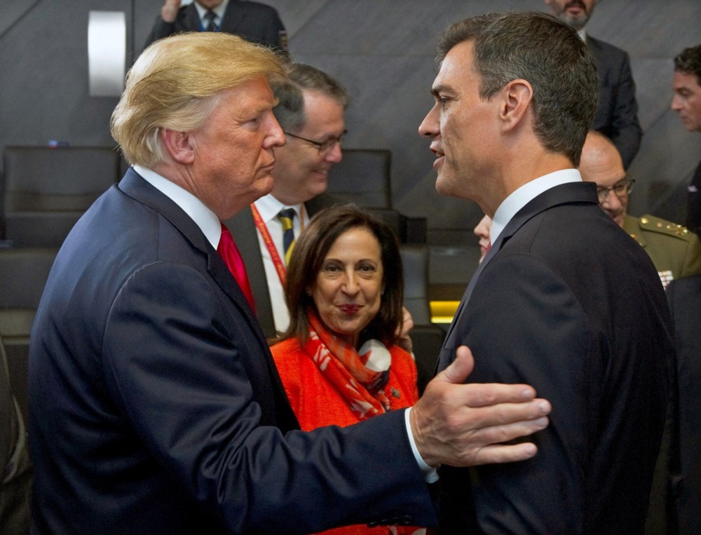 Санчез: Трамп игра „руски рулет“ со животите на милиони луѓе