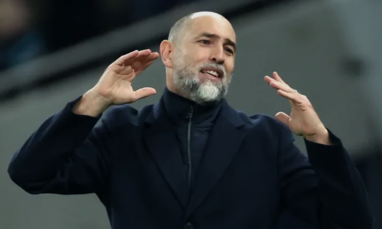 Фудбалерите на Тотенхем му вртат грб на Игор Тудор