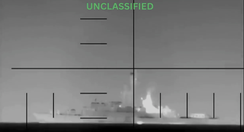 ВИДЕО Објавена снимка од нападот врз иранскиот брод кај Шри Ланка