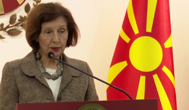 Честитка од Сиљановска-Давкова по повод Рамазан бајрам: „Да градиме здраво општество и просперитетна татковина“