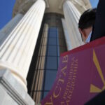 Во услови на глобален хаос, отворањето на Уставот е како операција на срце со отворен граден кош