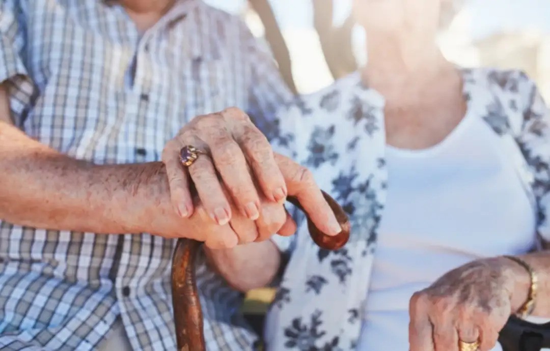 Во Македонија се живее пет години помалку отколку во ЕУ, жените подологовечни од мажите