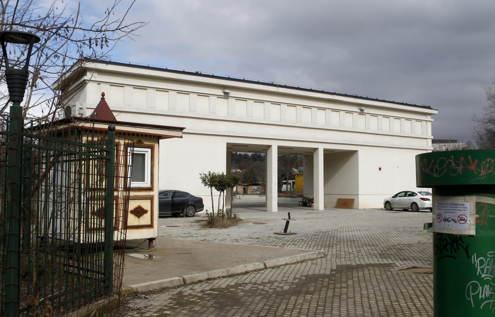 Една од омилените фирми на власта го добила тендерот за забавниот парк