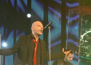 Денес роденден прославува нашиот познат музичар, композитор и продуцент Ристо Апостолов