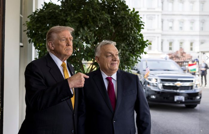 Трамп ги повика Унгарците да гласаат за Орбан