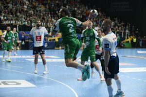 ЛУДИОТ ФИНИШ ВО БИТОЛА: Одбрана на Хеидарирад и гол на Манасков за ерупција на „Боро Чурлевски“ (ВИДЕО)