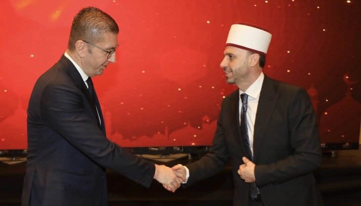 Мицкоски: Во име на Владата имавме чест да организираме ифтарска вечера, момент на заедништво, почит и духовна поврзаност