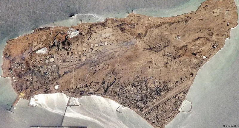 САД: Нападнат иранскиот остров Харг, база за извоз на нафта