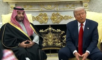 (ВИДЕО) ТРАМП ЗА САУДИСКИОТ ПРИНЦ: Не мислеше дека ќе треба да ми го бакнува задникот