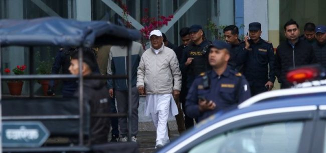 УАПСЕН НЕПАЛСКИОТ ЕКСПРЕМИЕР ОЛИ КОЈ ГИ ЗАДУШИ МЛАДИНСКИТЕ ПРОТЕСТИ ПРОТИВ КОРУПЦИЈАТА ПРИ ШТО ЗАГИНАА 70 ЛУЃЕ