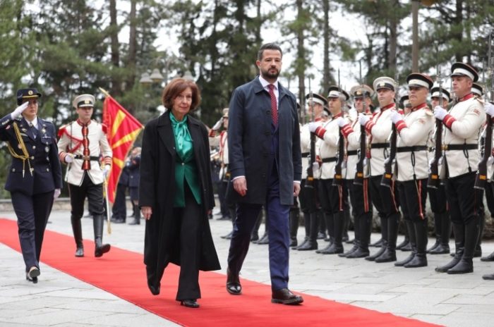 МИЛАТОВИЌ ВО МАКЕДОНИЈА: Претседателката Сиљановска со највисоки државни и воени почести го пречека претседателот на Црна Гора
