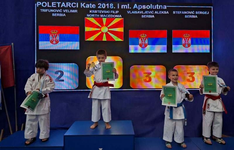 Успех на младите каратисти на „Маверик 2022“-освоија златен и бронзен медал на „Златен појас“
