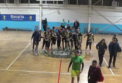 Чакалиќ и Тотиќ диригираа, „дробилицата“ и даде 40 гола на Јехона